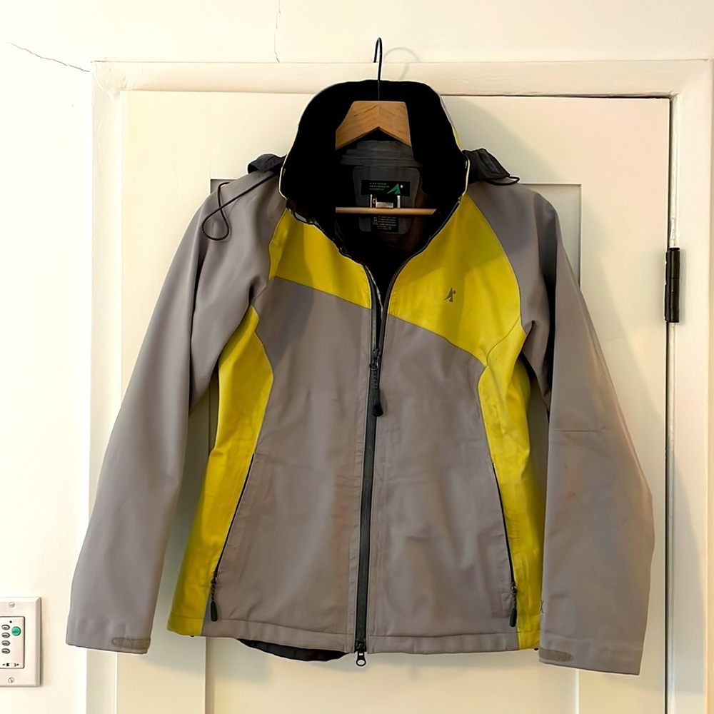 Eastern Mountain Sports Gortex Rain Jacket